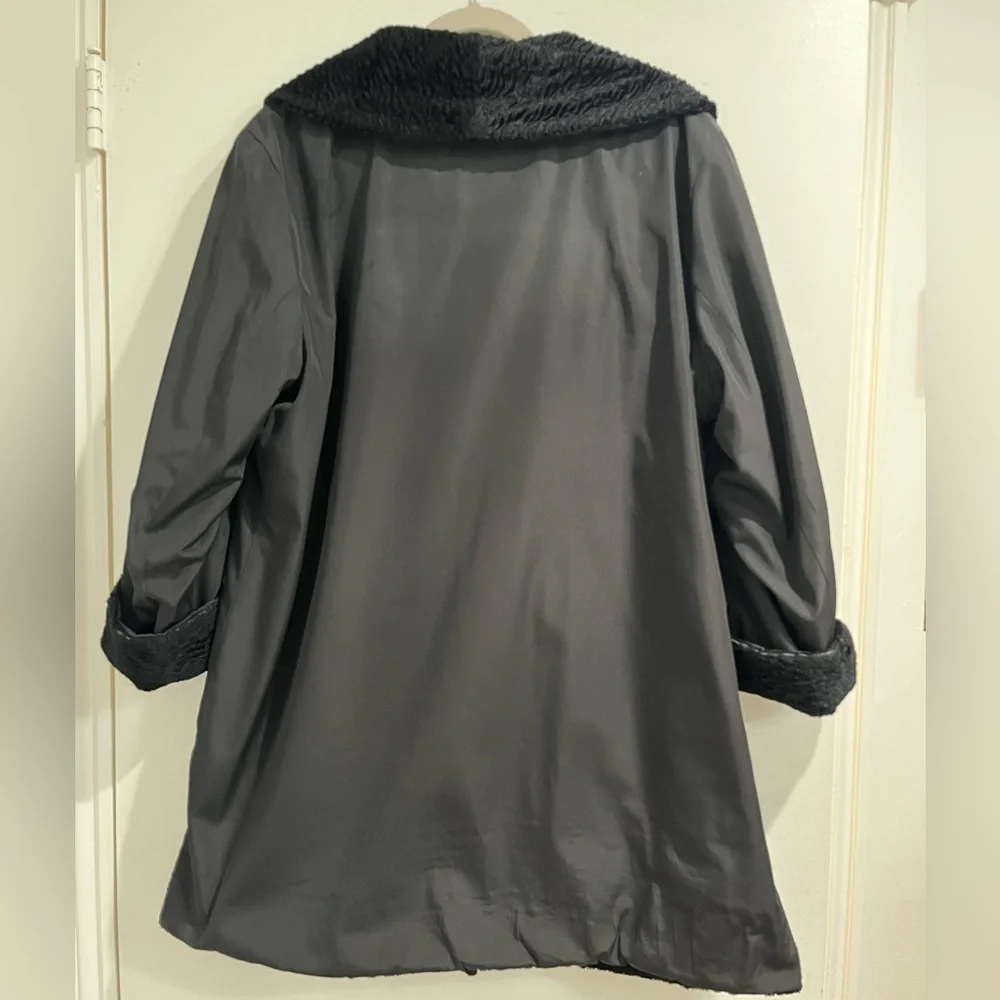 Calvin Klein Black Reversible Faux Fur Swing‎ Coat Sz. L